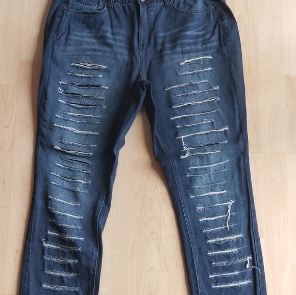 Sz 14 Ashley Stewart Indigo Distressed Jean - Picture 4 of 13